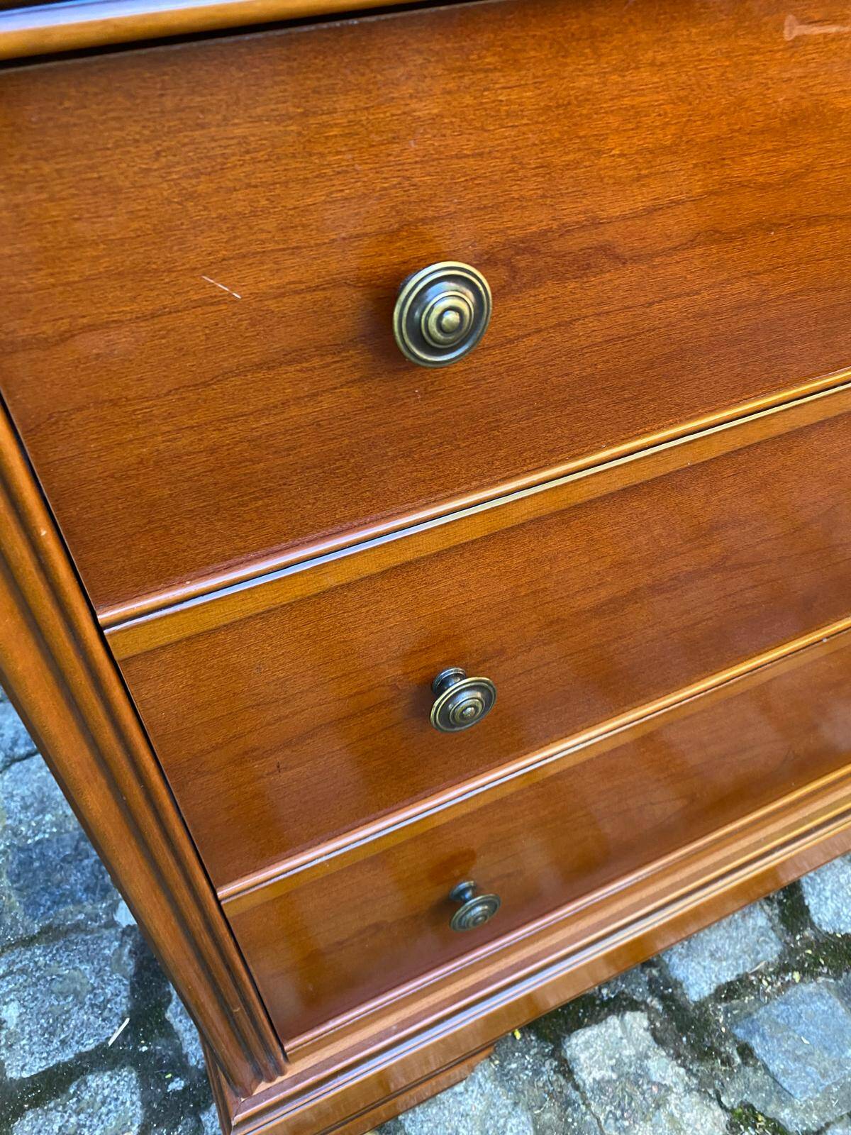 Louis Philippe vintage wooden chest of drawers from the 1970s.