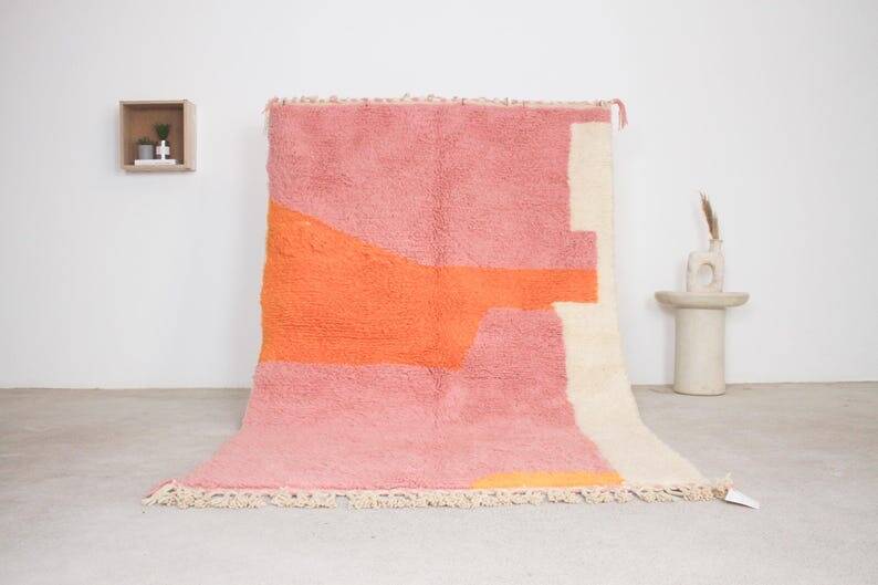 Traditional Berber rug with colourful patterns, size 1.5/2.5 m.