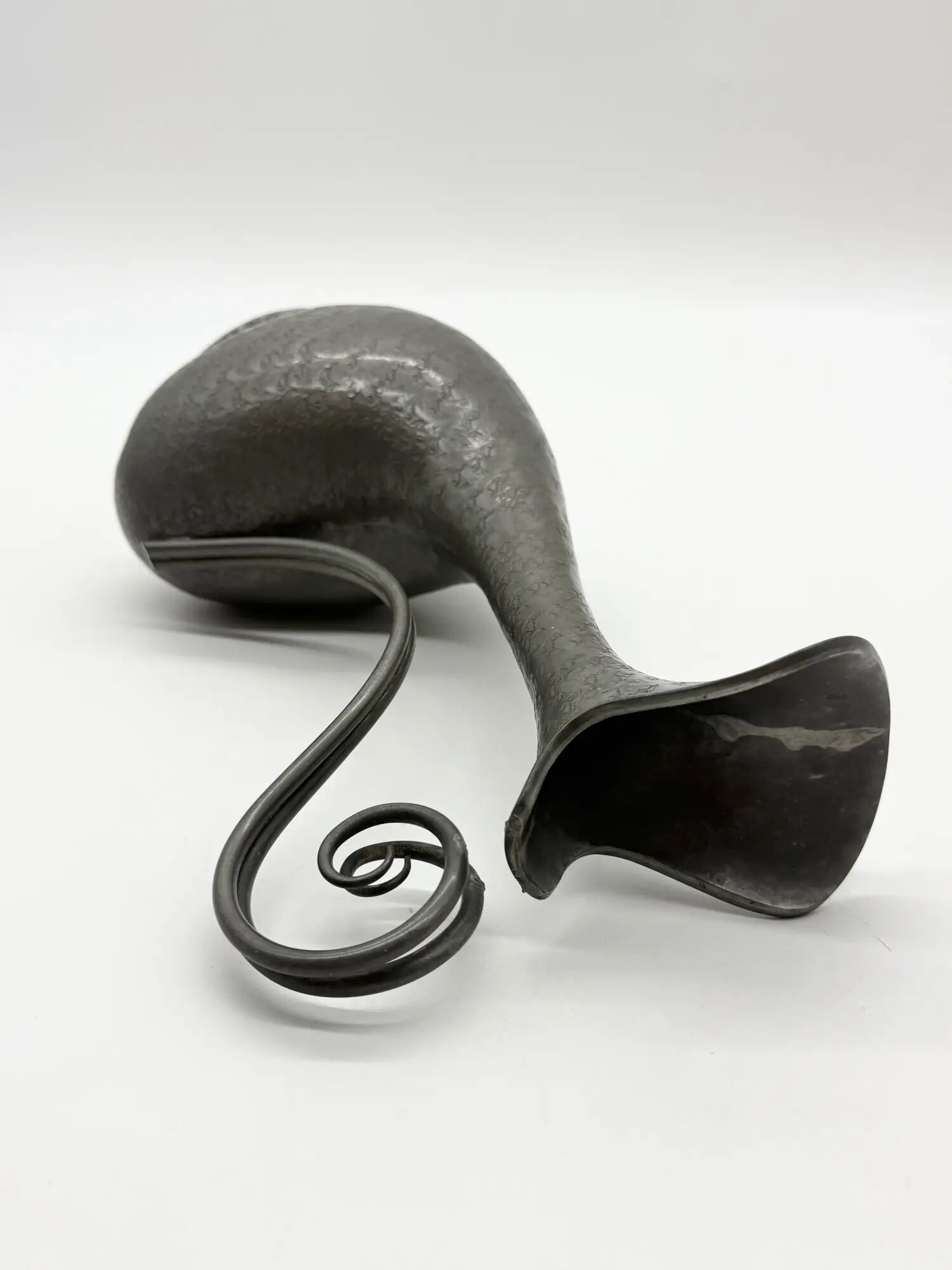 Hammered pewter jug – San Nazaro Peltro, Italy 1960s