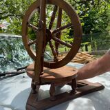 Wooden spinning wheel