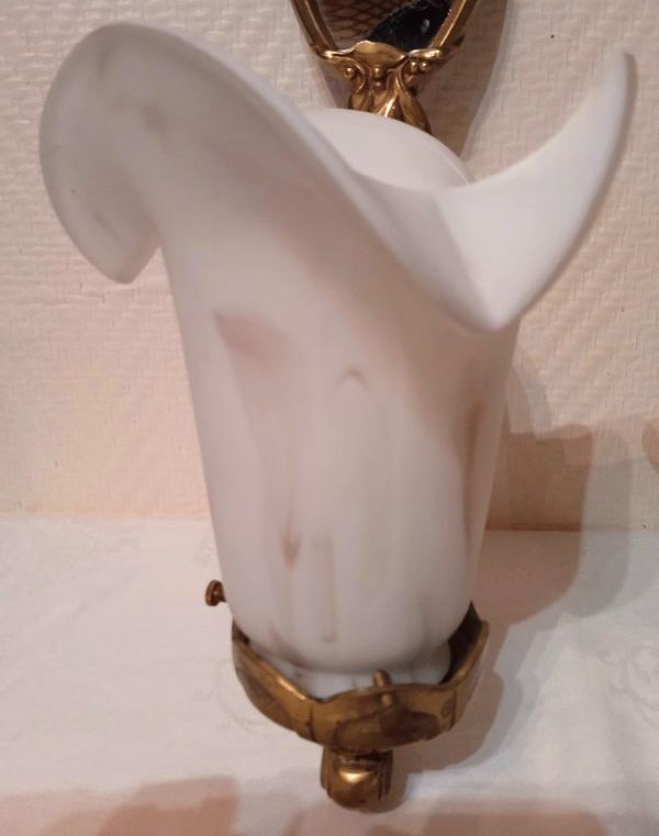 Lot 2 Vintage Wall Lamps