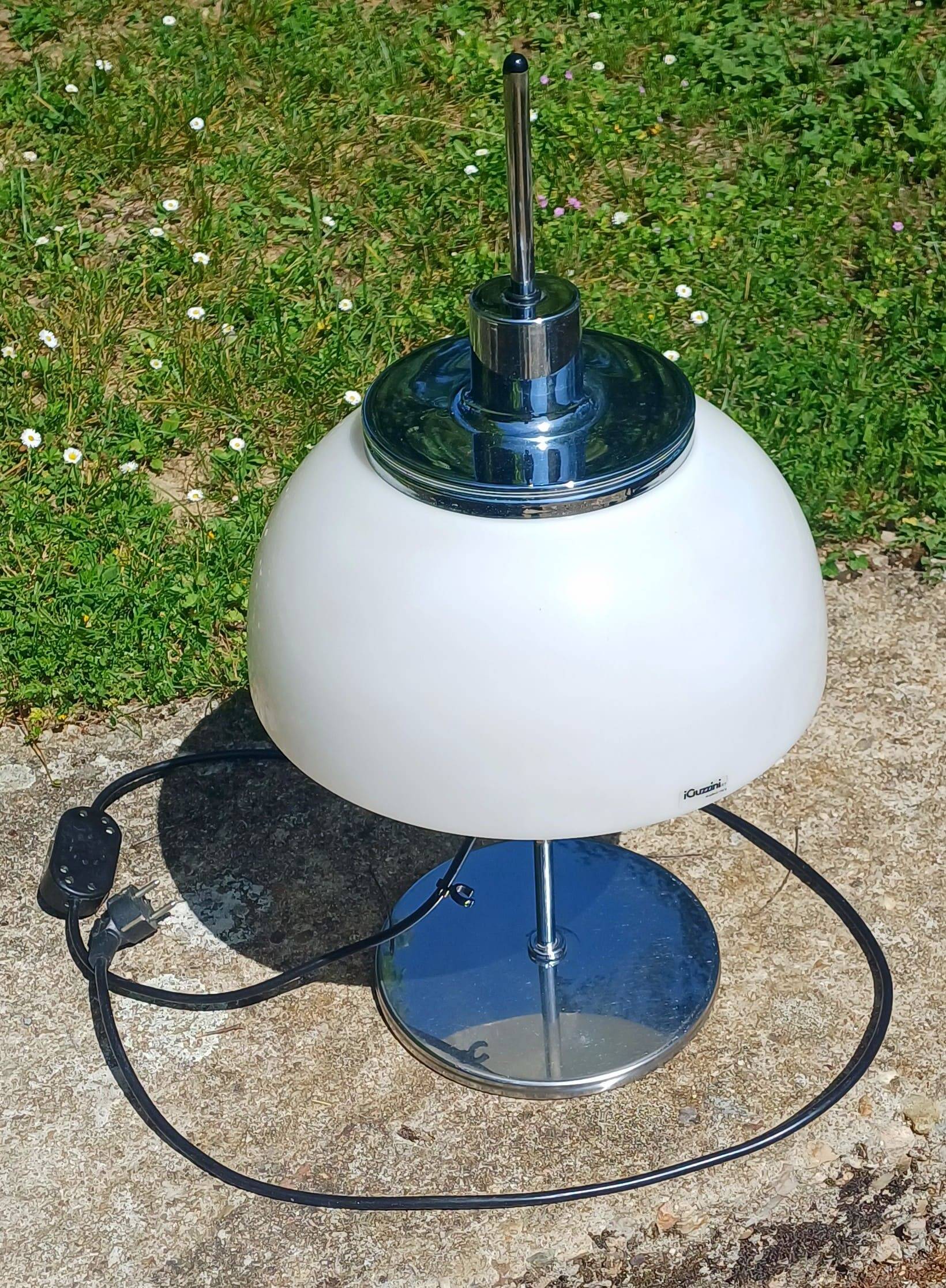 Lampe "Faro" de la célébre marque italienne iGuzzini, 1970s