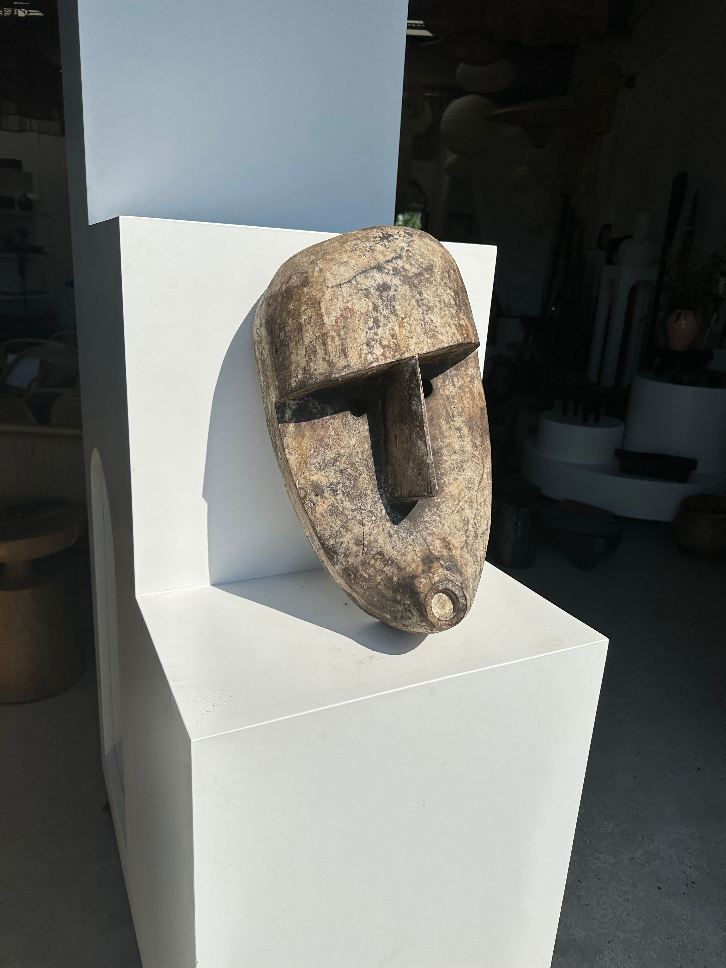 Large Timor mask in patinated wood H:50cm (2)