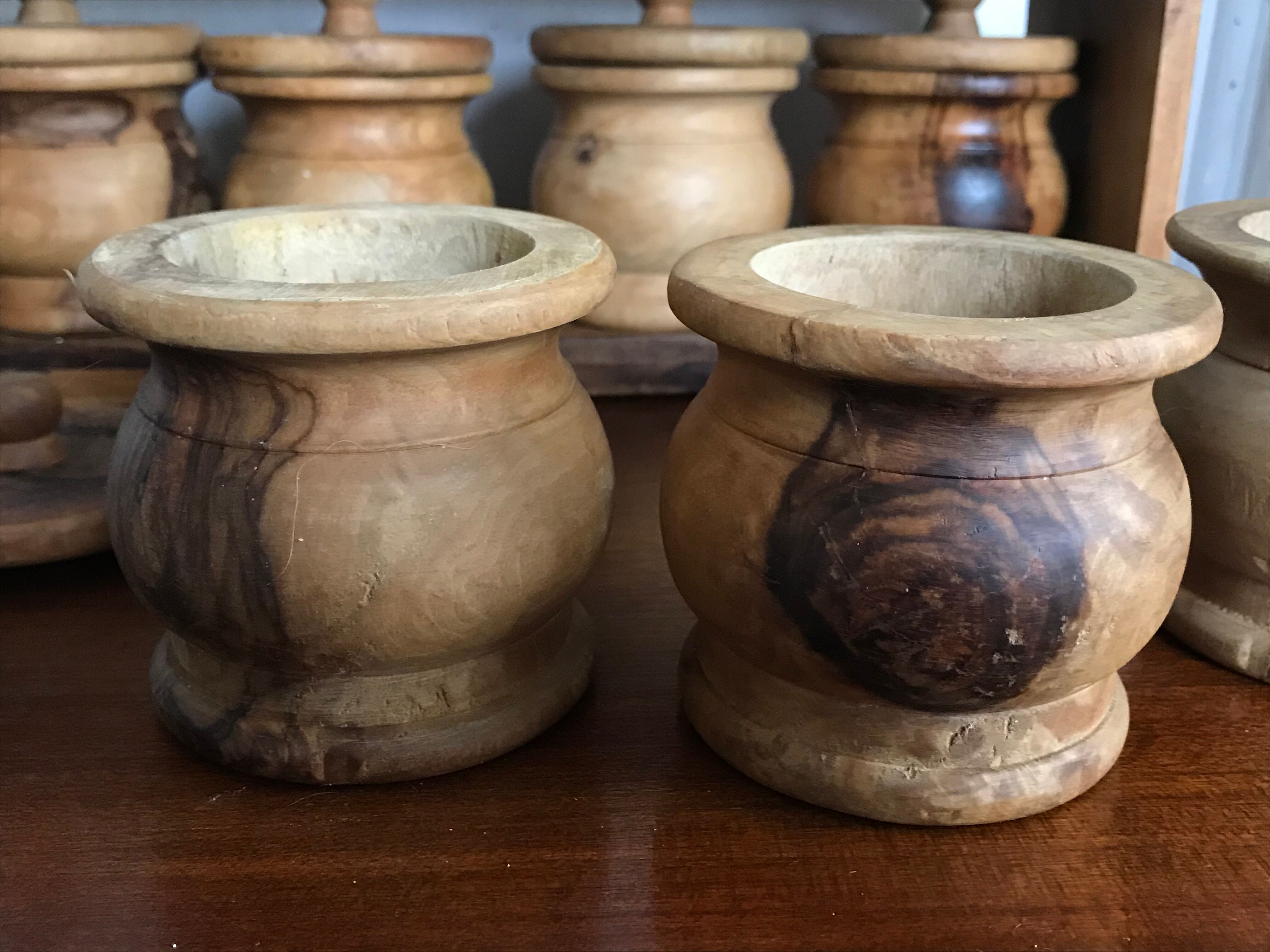 Spice shelf and olive wood pots