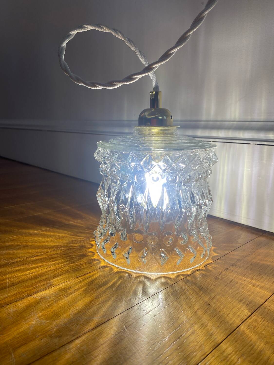 Suspension avec globe vintage en verre