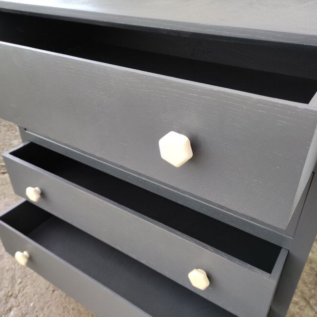 Painted old chest of drawers