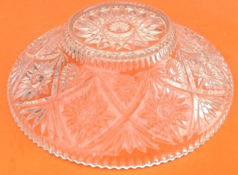 Coupe verre transparent ciselé à motifs géométriques années 1970