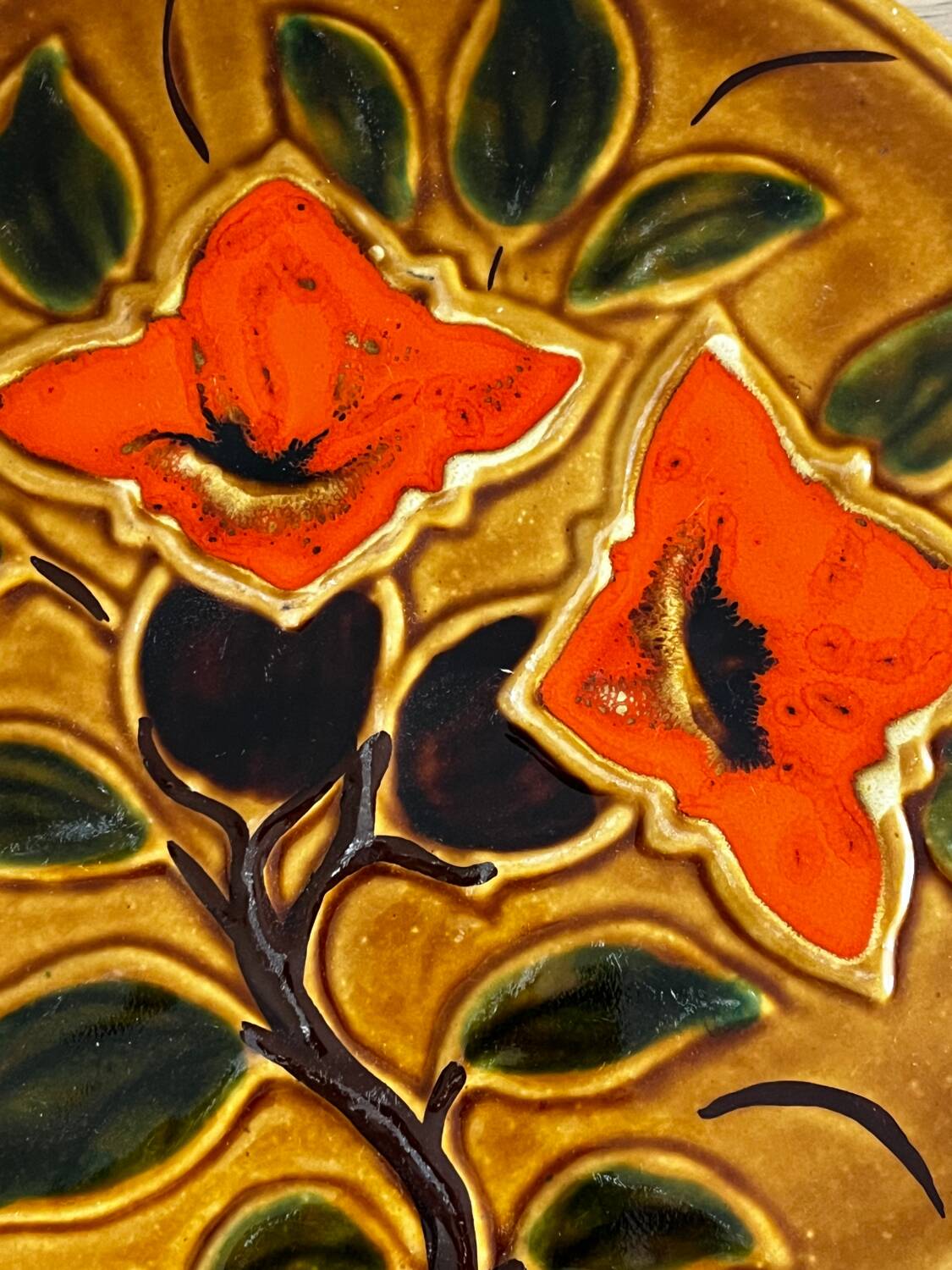 Vintage Vallauris dish from the 70s – Ø 29.5 cm – orange floral decoration