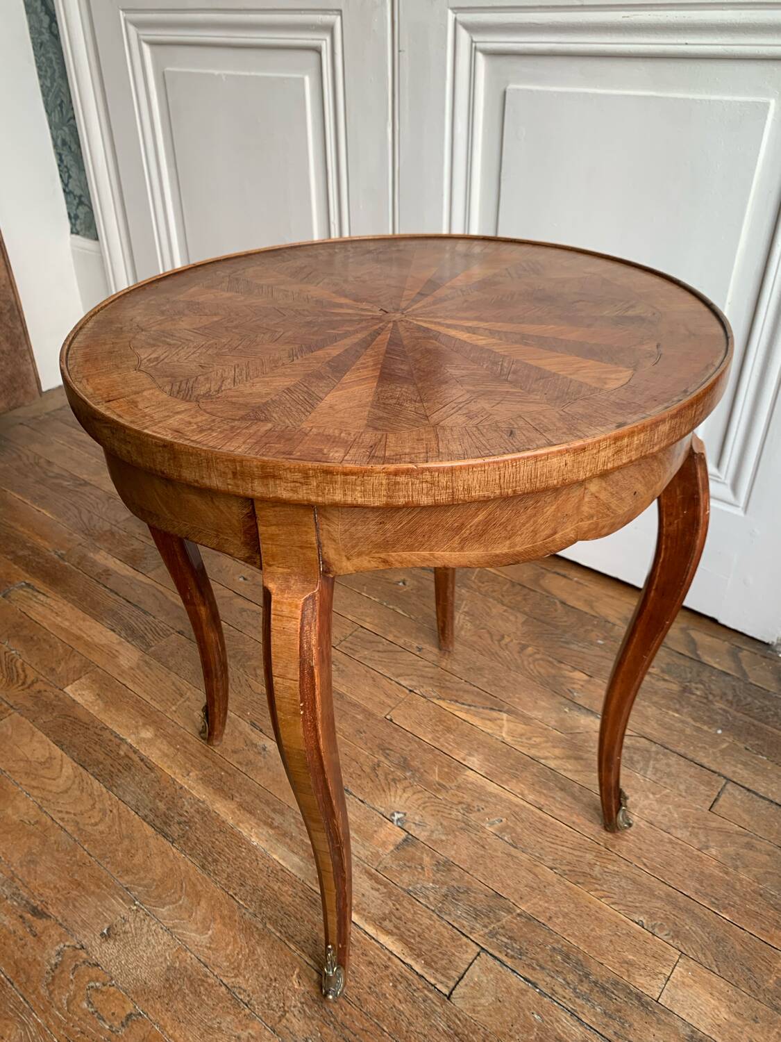 Table d'appoint, guéridon en marqueterie de bois