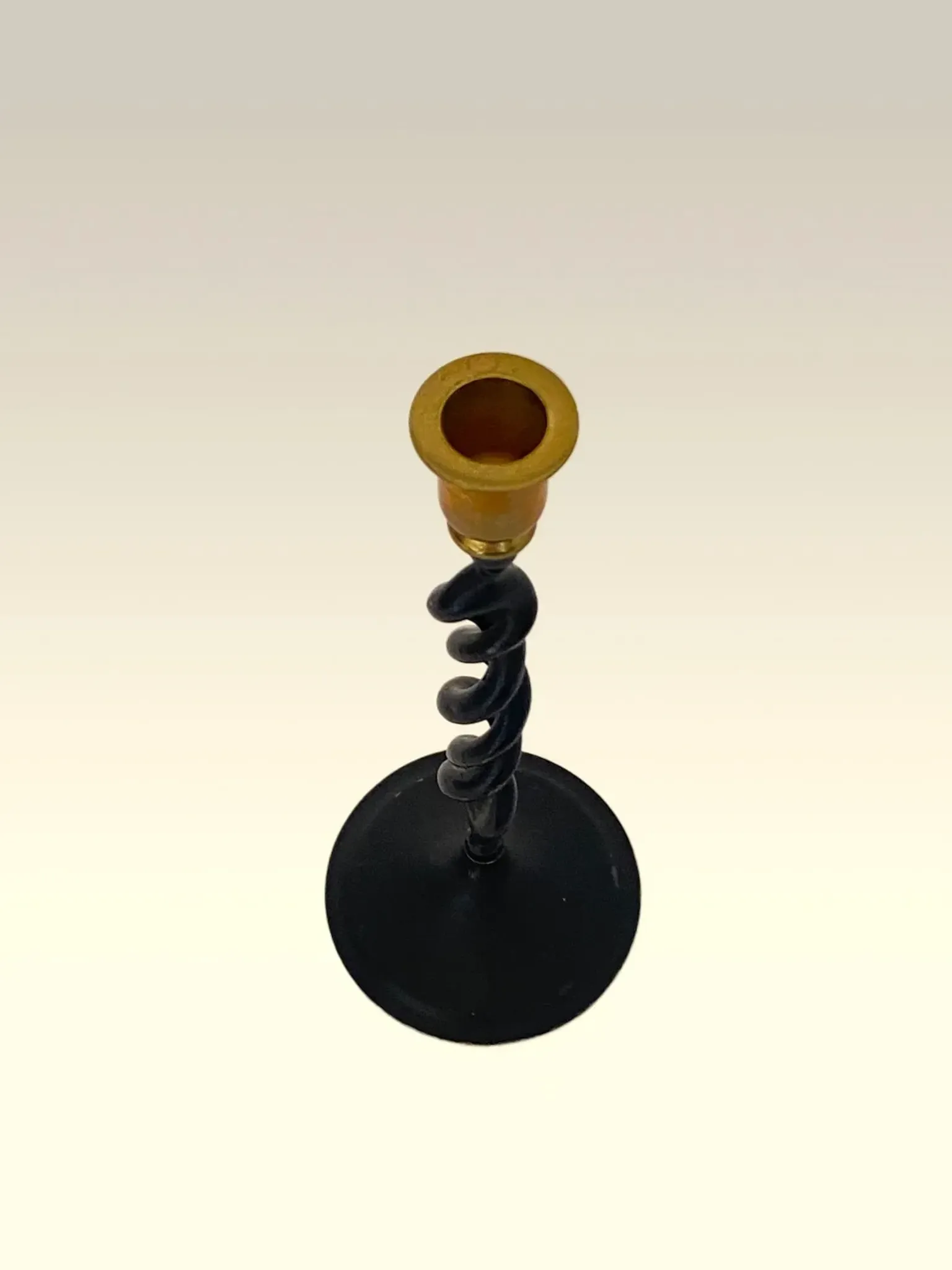 Twisted candlestick