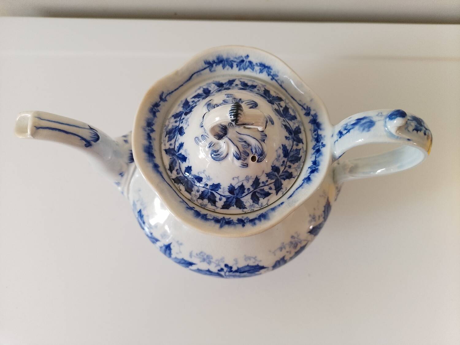 19th century Creil Montereau teapot