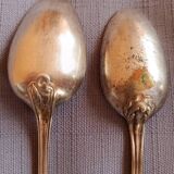 Set of 2 silver-plated metal spoons