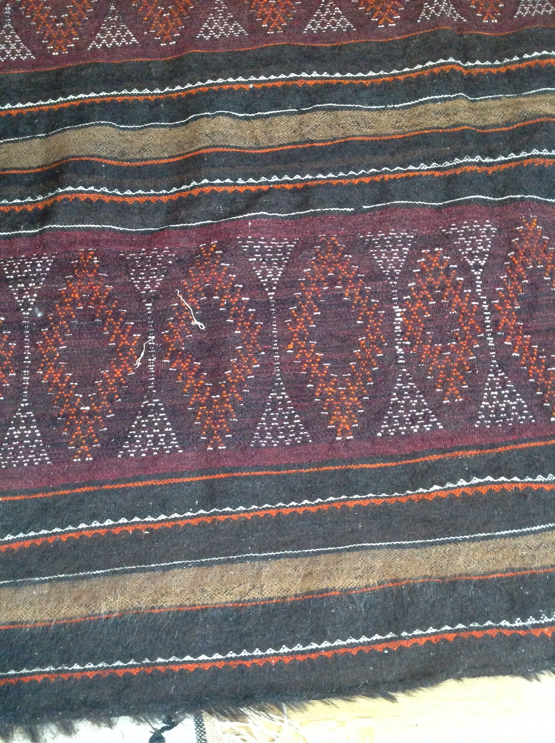 Berber carpet in goat hair 270x165cm