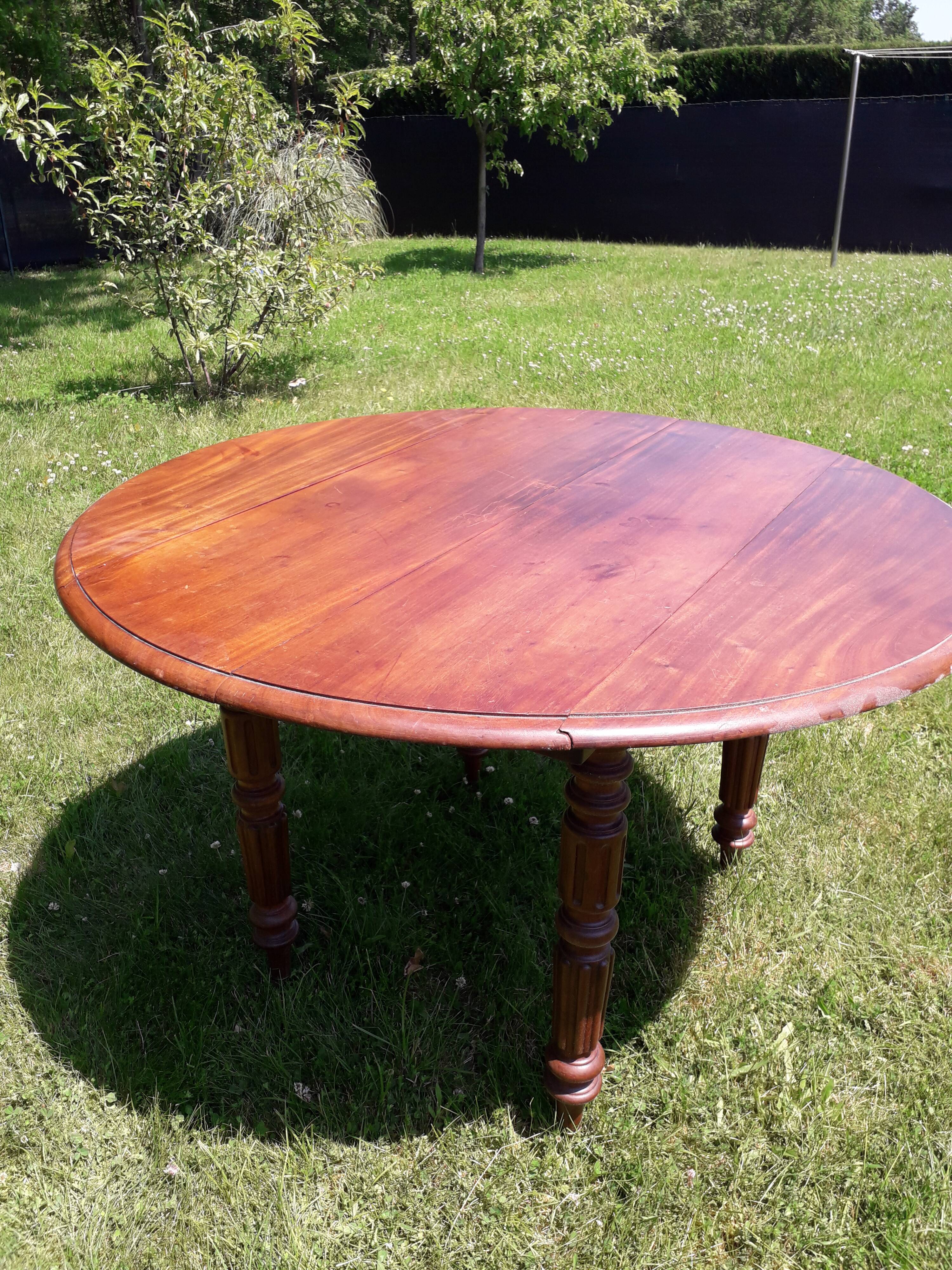 Louis Philippe style round table