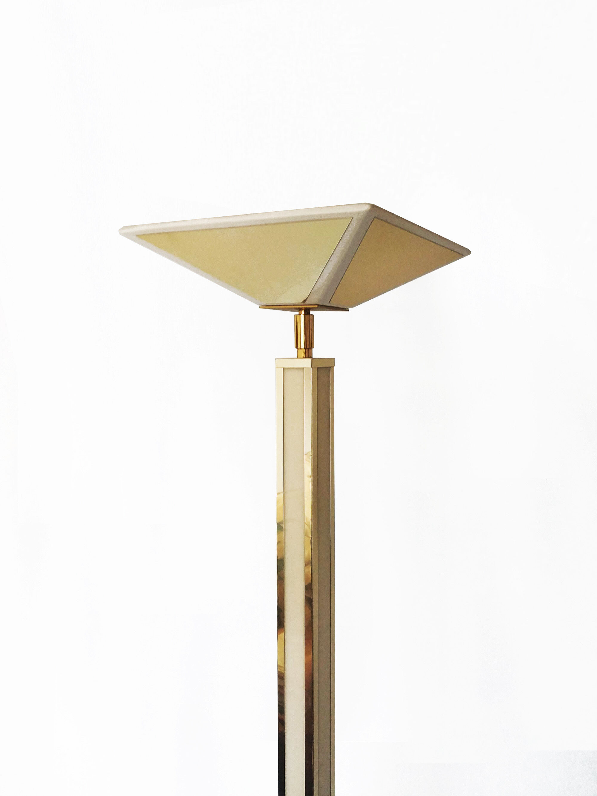 Romeo House halogen lamppost from the 1970s