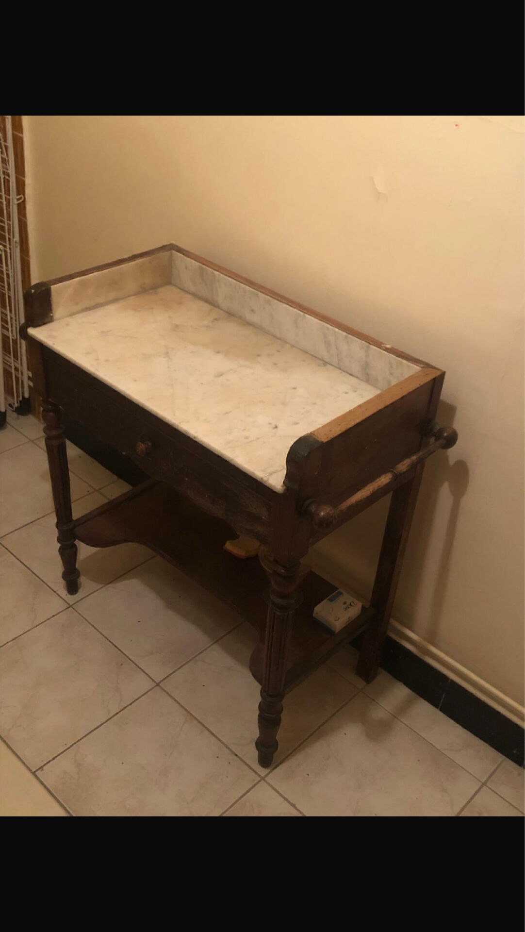 Table de toilette