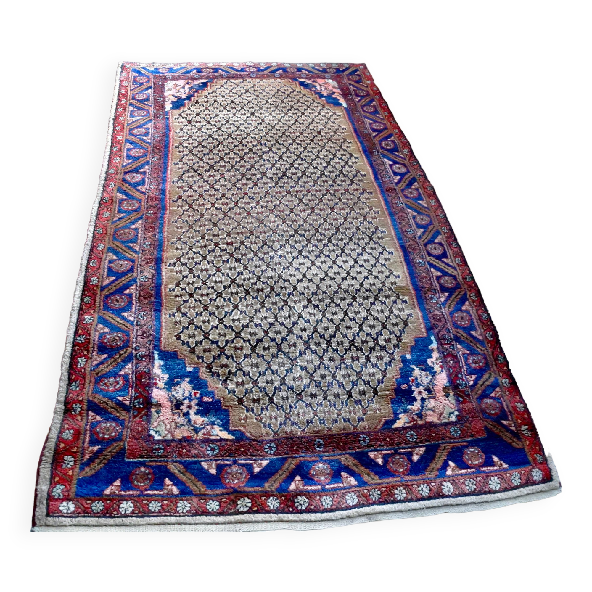 Spectacular hand-knotted Persian rug 245x137cm