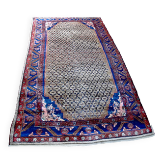 Spectacular hand-knotted Persian rug 245x137cm