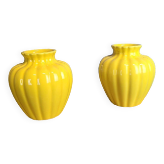 Paire de vase en émail jaune citron