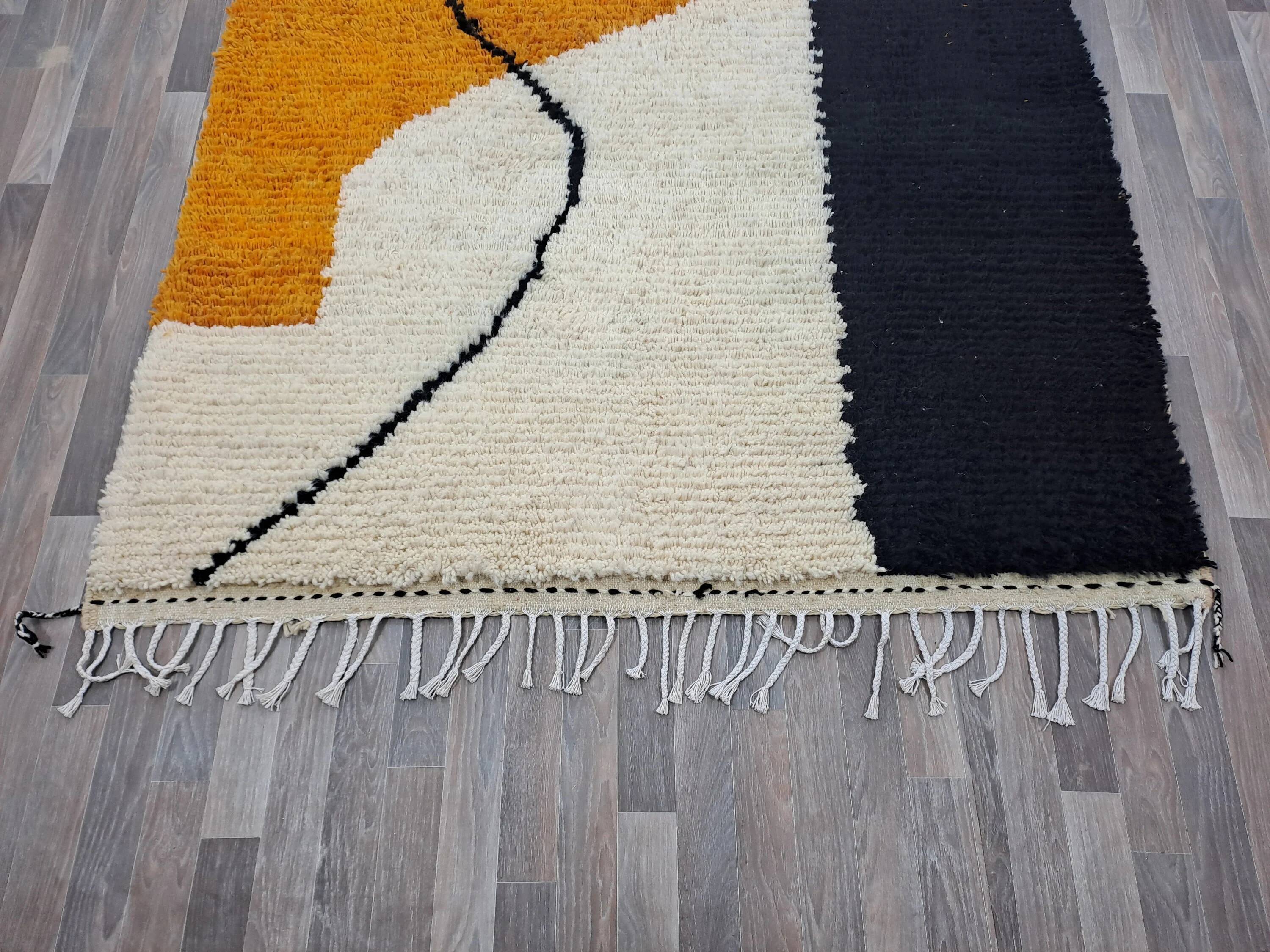 Large handmade Berber rug 2.5x1.5 m