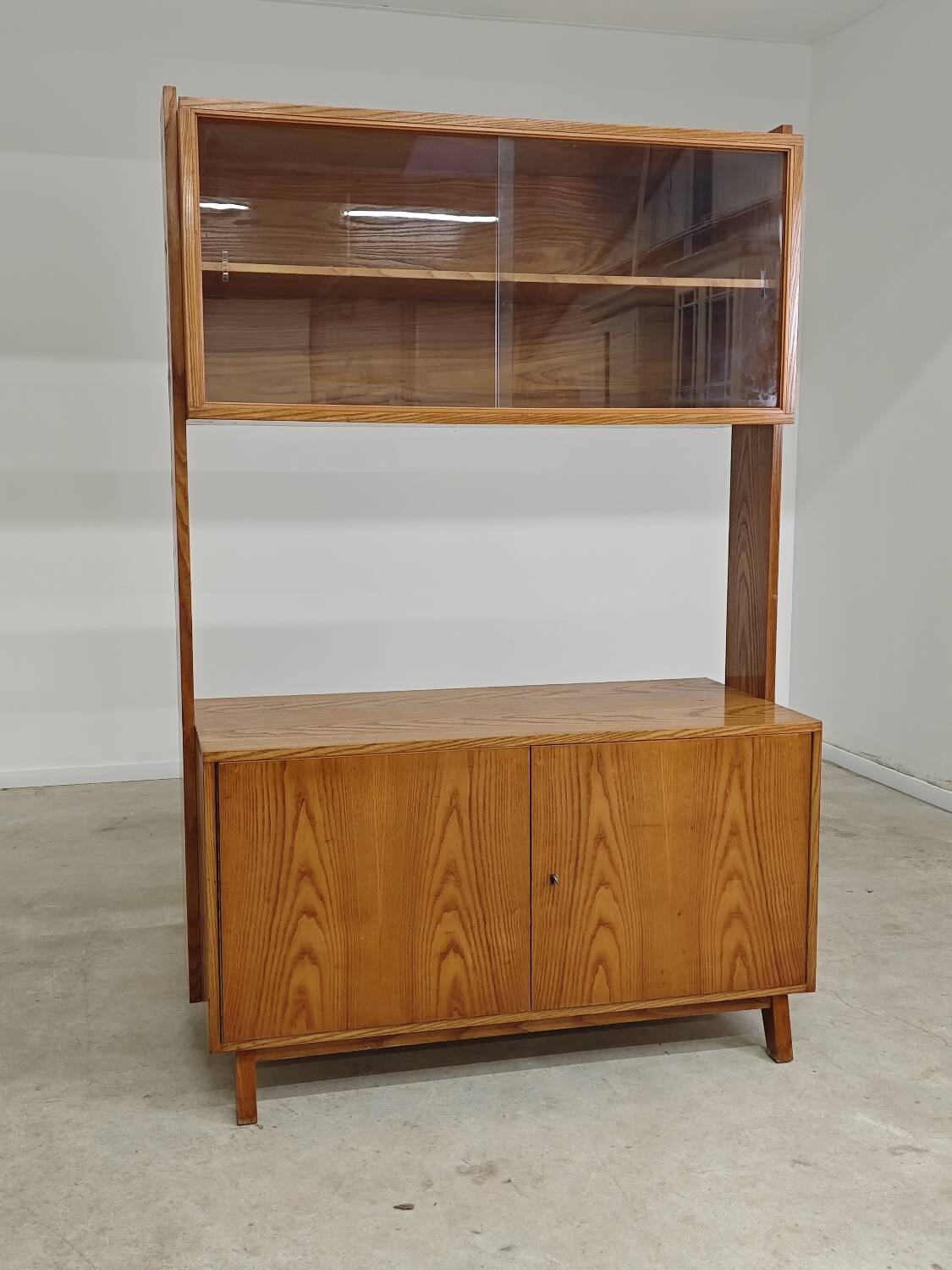 Modular furniture by Frantisek Jirak for Tatra 1960