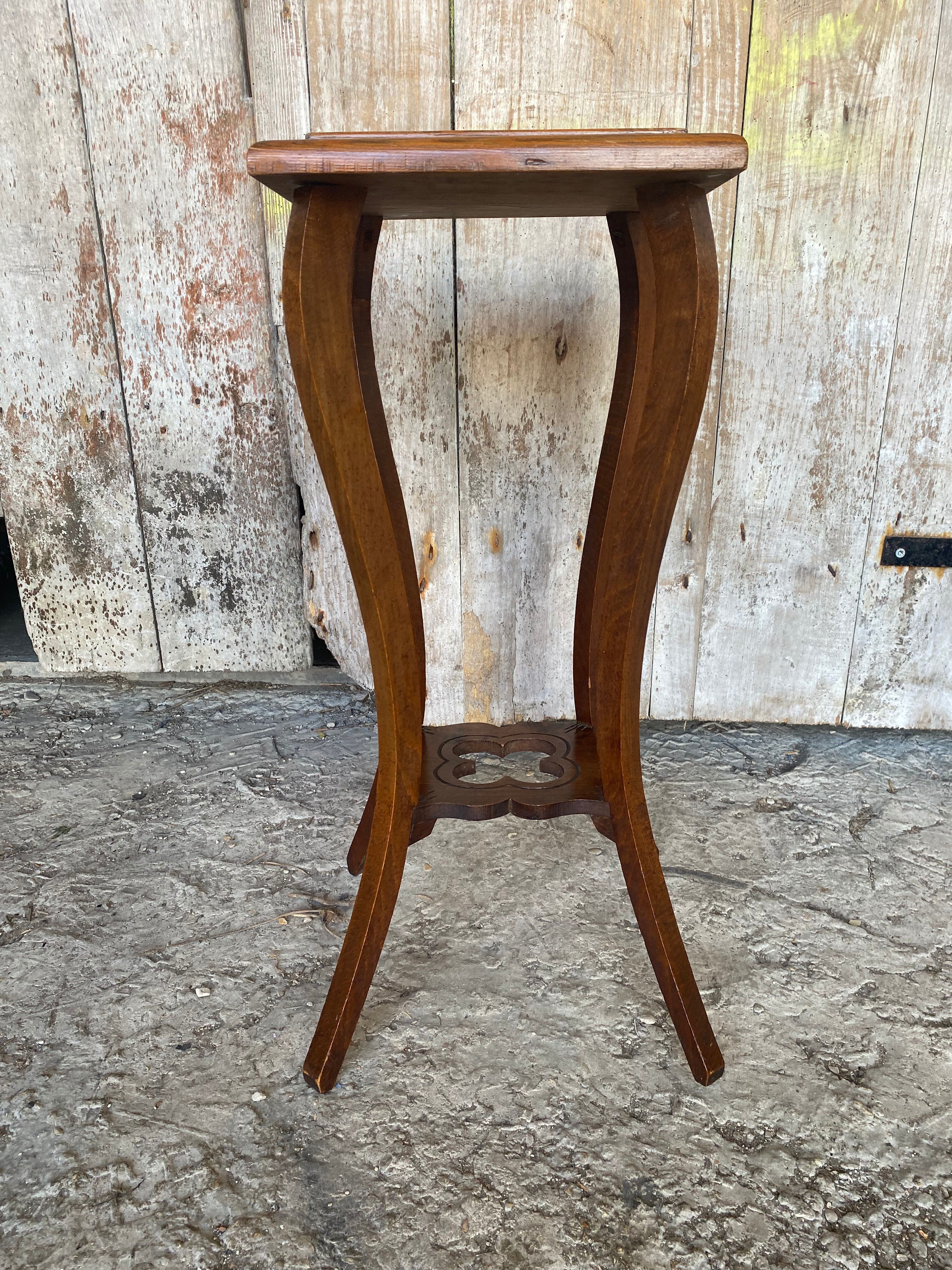 Vintage Carved Wood Side Table Plant Stand #D996