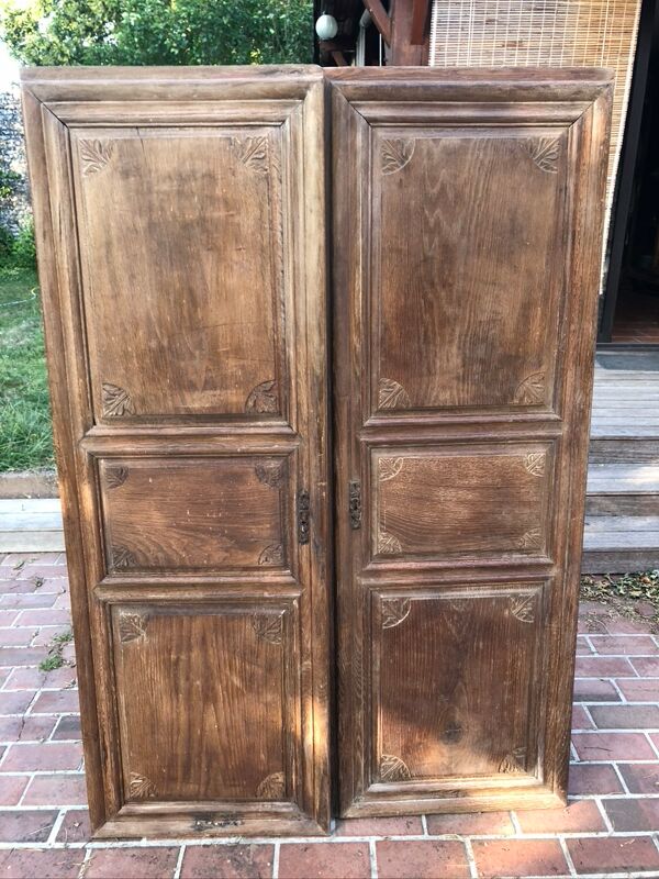 Portes de placard anciennes