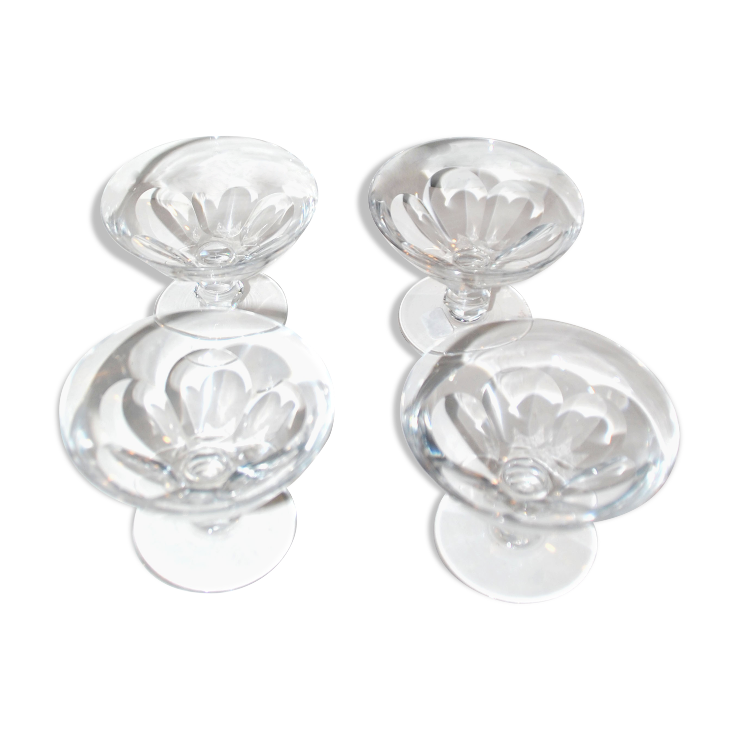 Series of 4 Champagne glasses Marne crystal cut 1920 by St. Louis