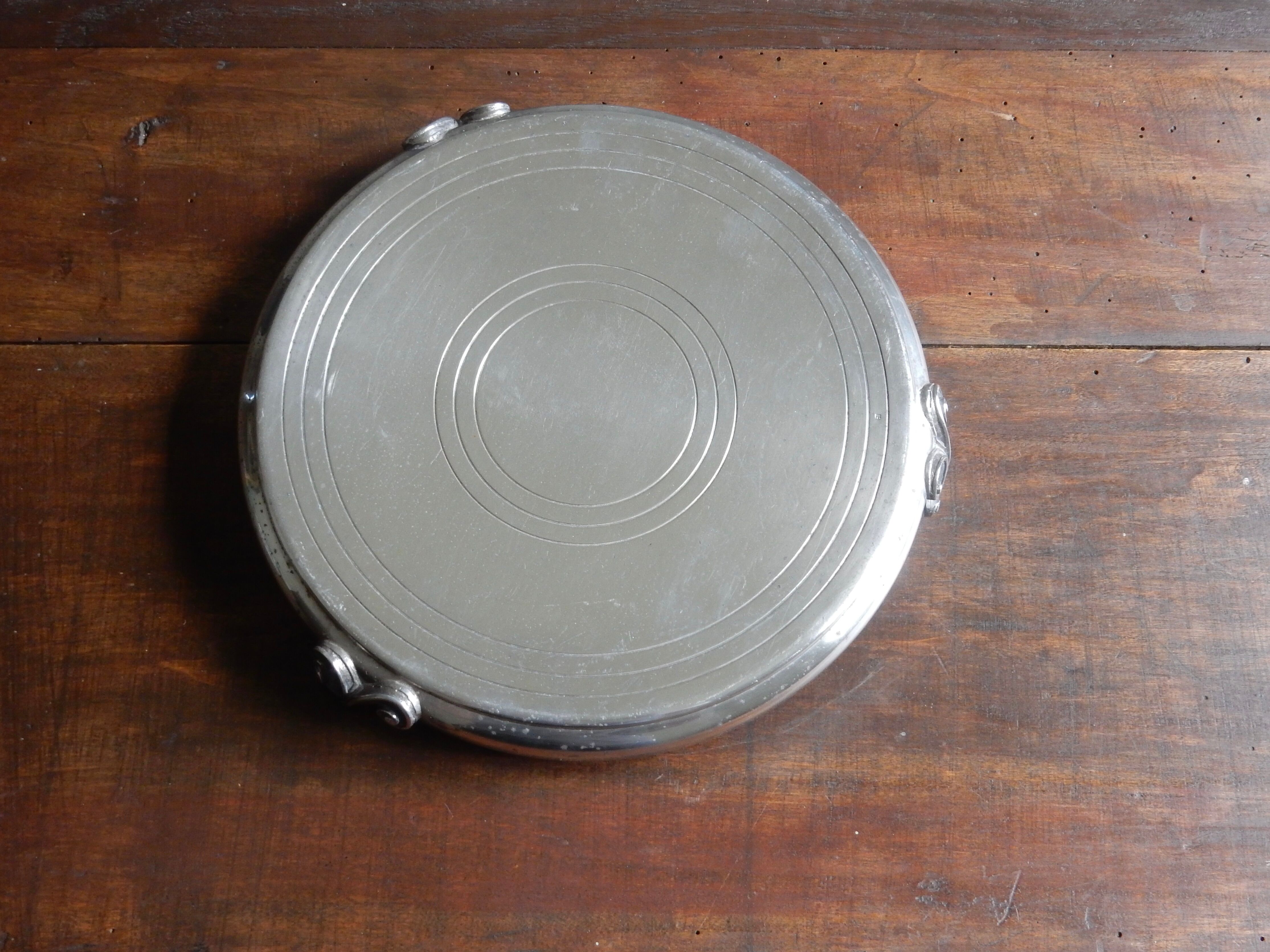 Silver metal underside, France