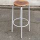 Vintage industrial bar stool in white steel and wood, 75cm.