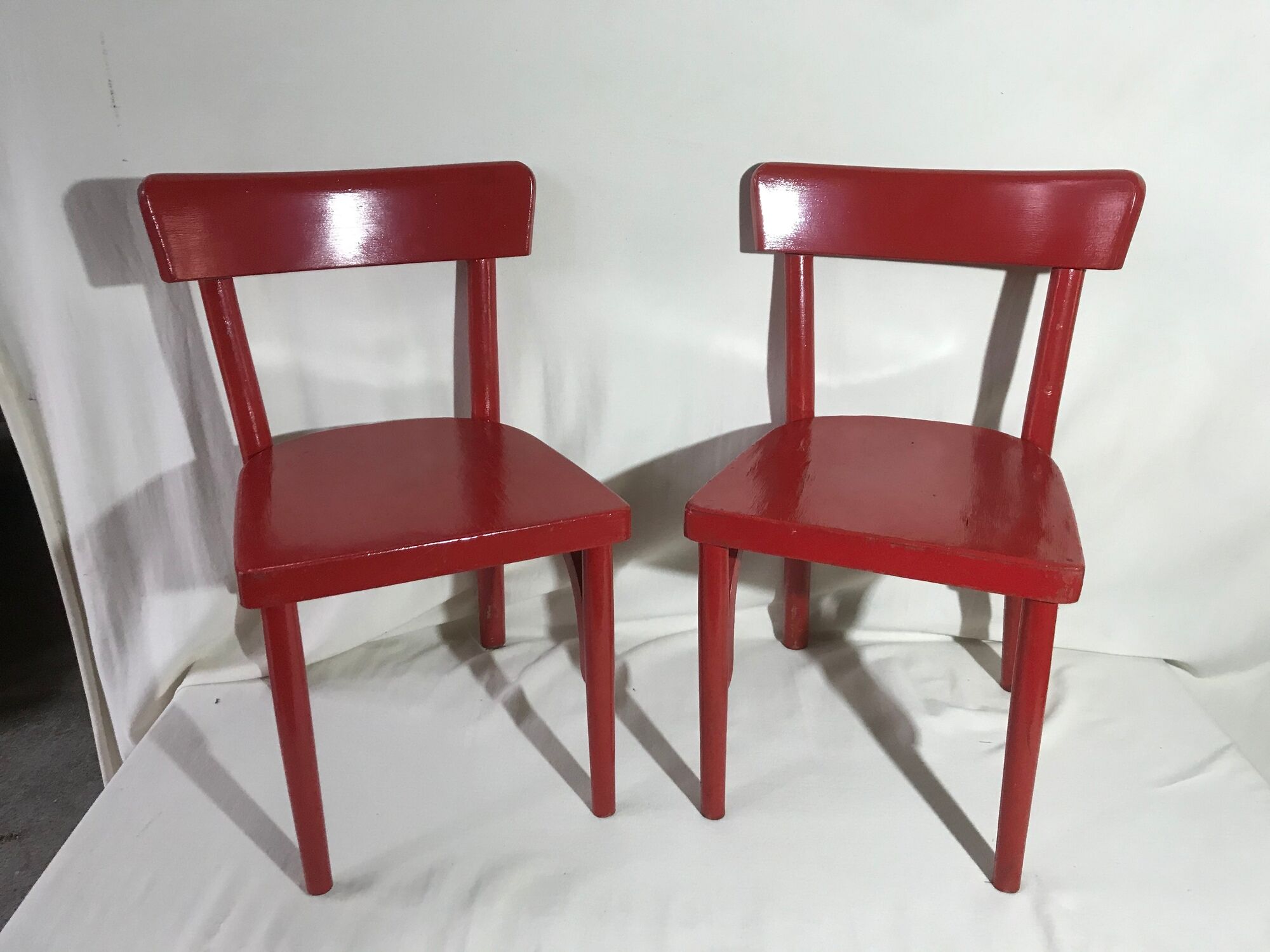 Paire de chaise ancienne Baumann bois rouge assise enfants vintage