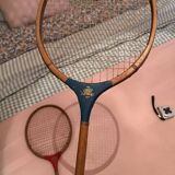 Vintage snowshoes decoration