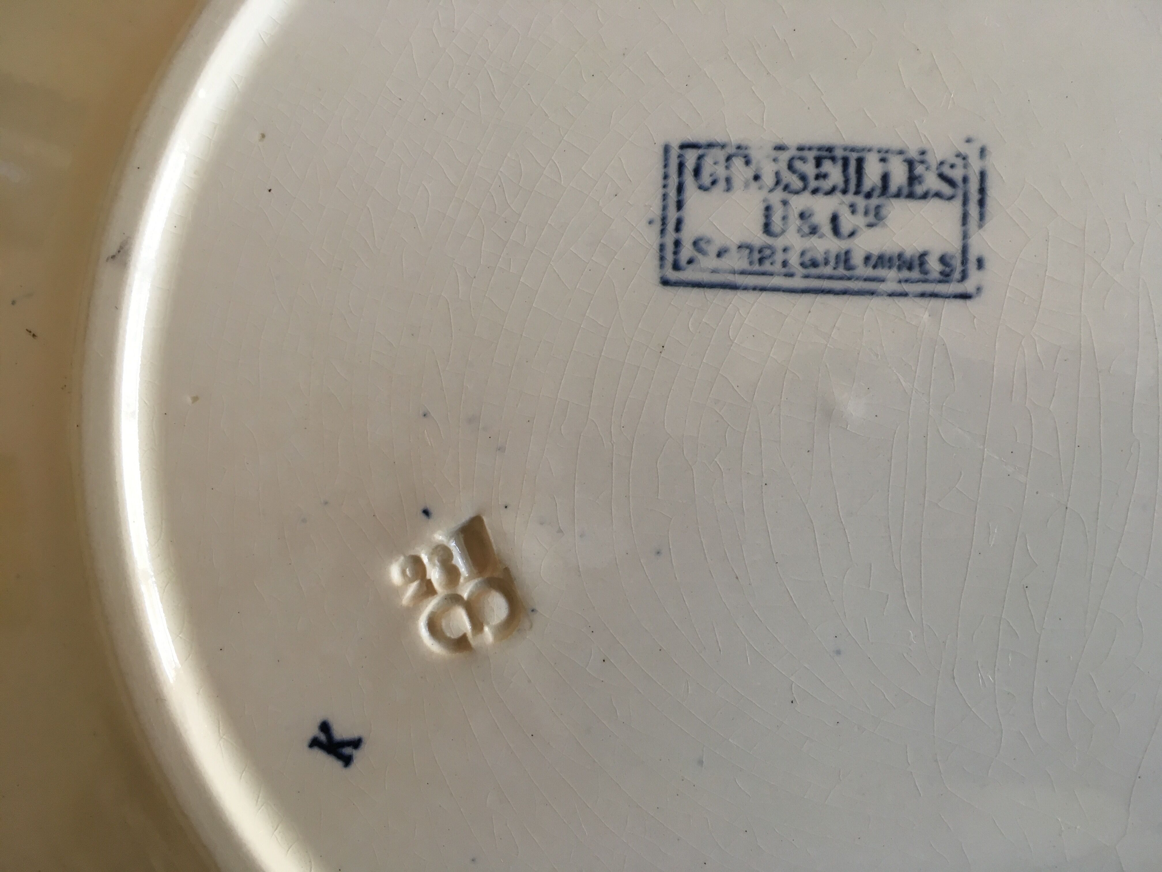 Plate of earthenware iron earth U-C Sarreguemines pattern Groseilles