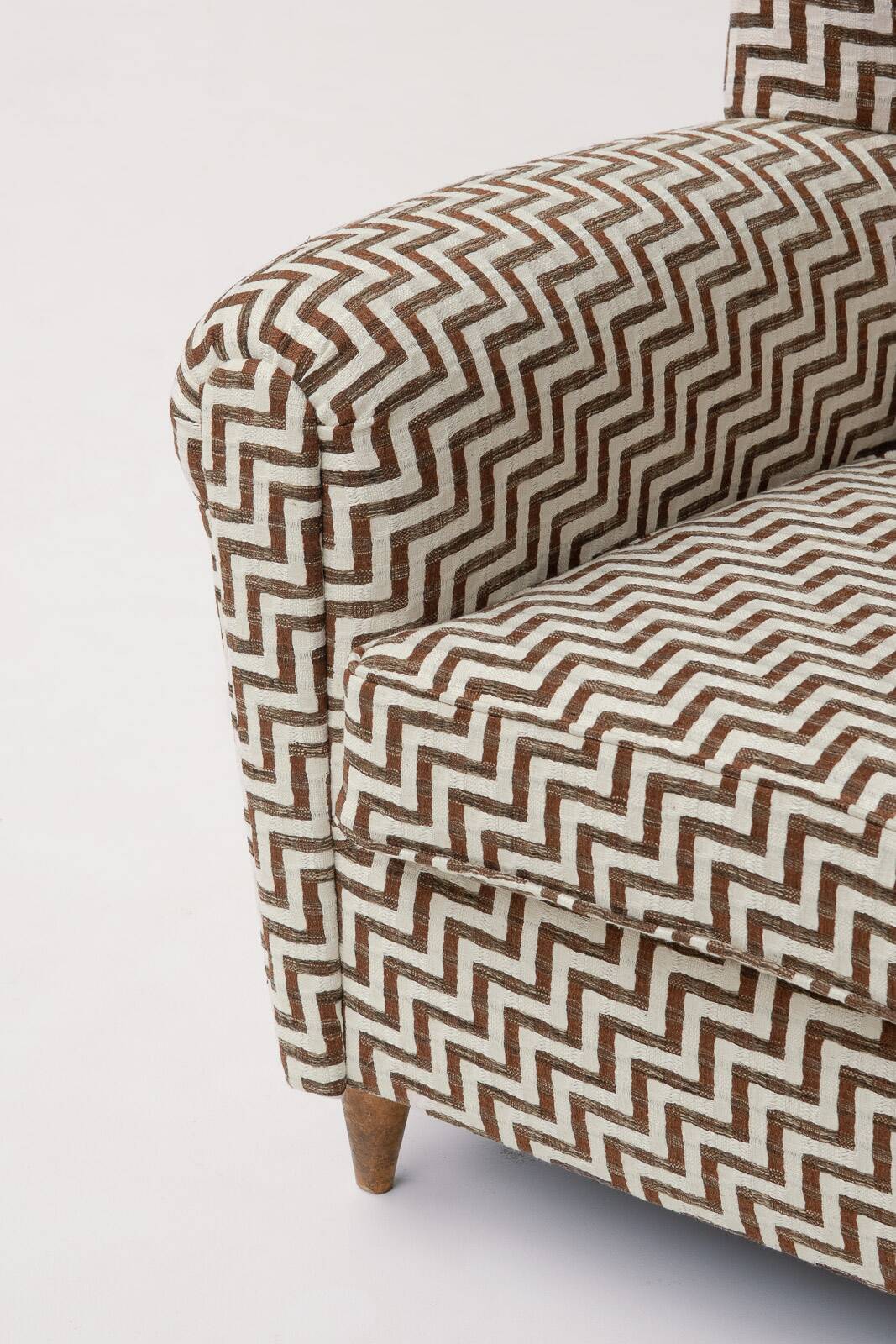 Pair of Italian Armchairs  in Zigzag Upholstery, 1960s