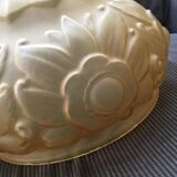 Moulded pressed glass suspension