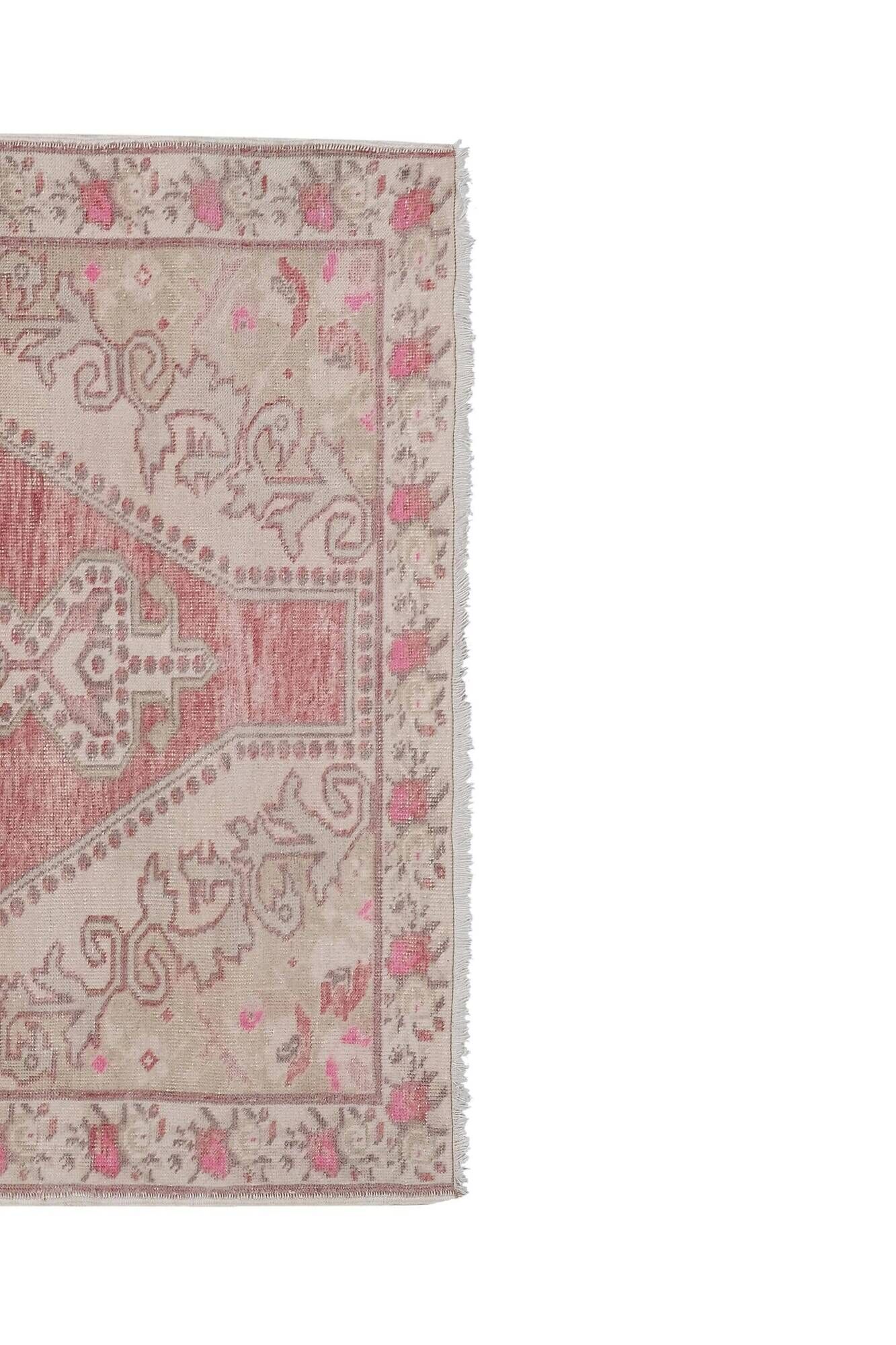 Vintage Turkish handmade rug 139x214 cm