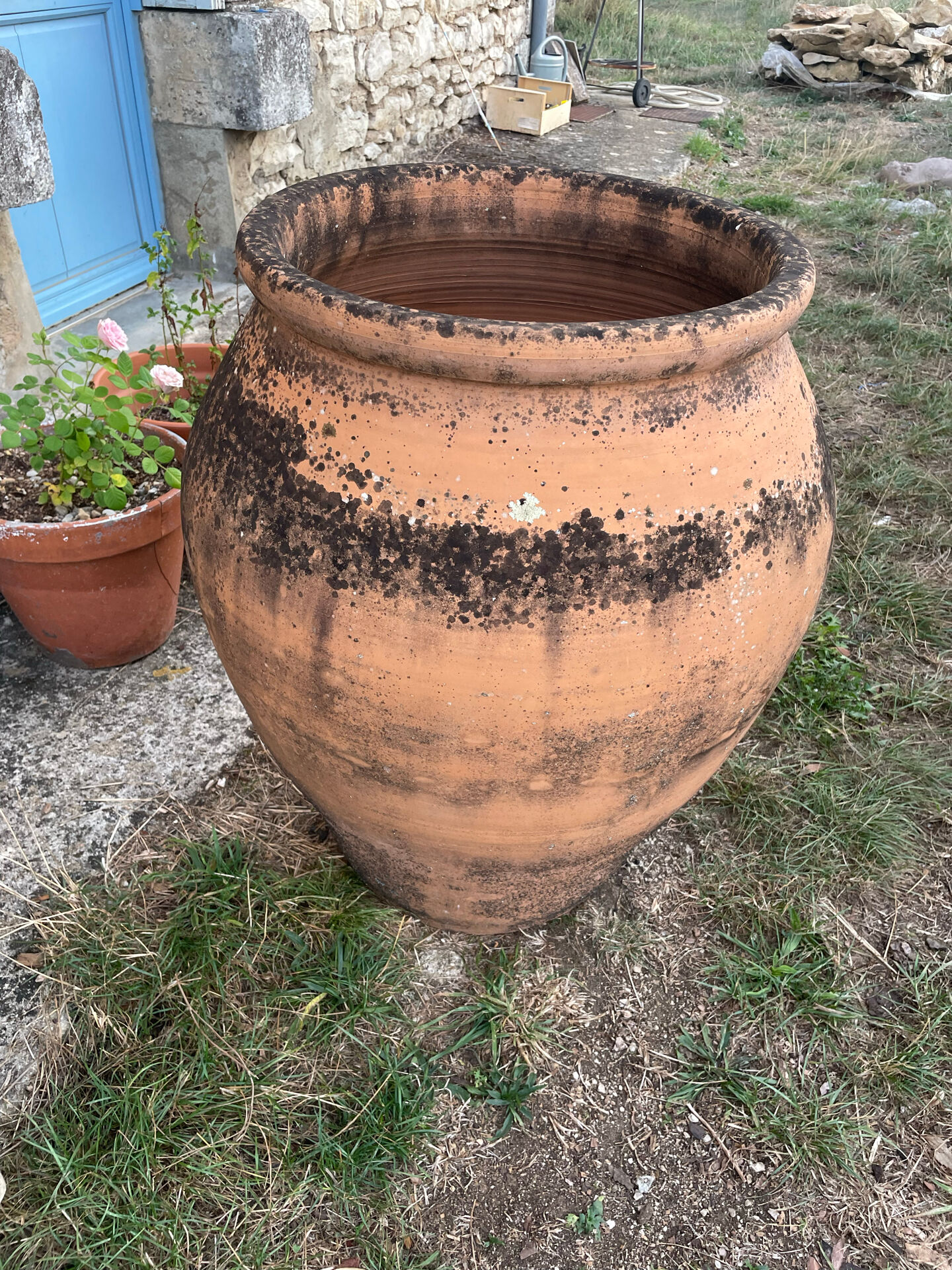 Very large ancient handmade terracotta jar – 80 cm