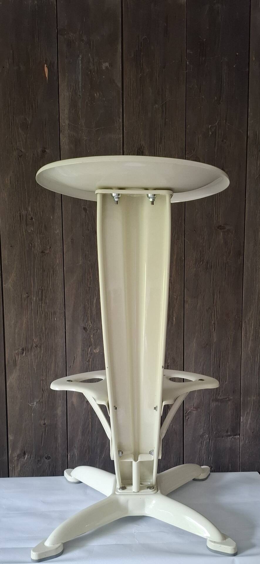 Tabouret  Lotus Yasu Sasamoto  Dulton Co. Ltd.