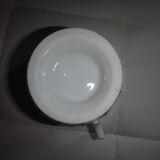 Ancienne tasse  porcelaine blanche