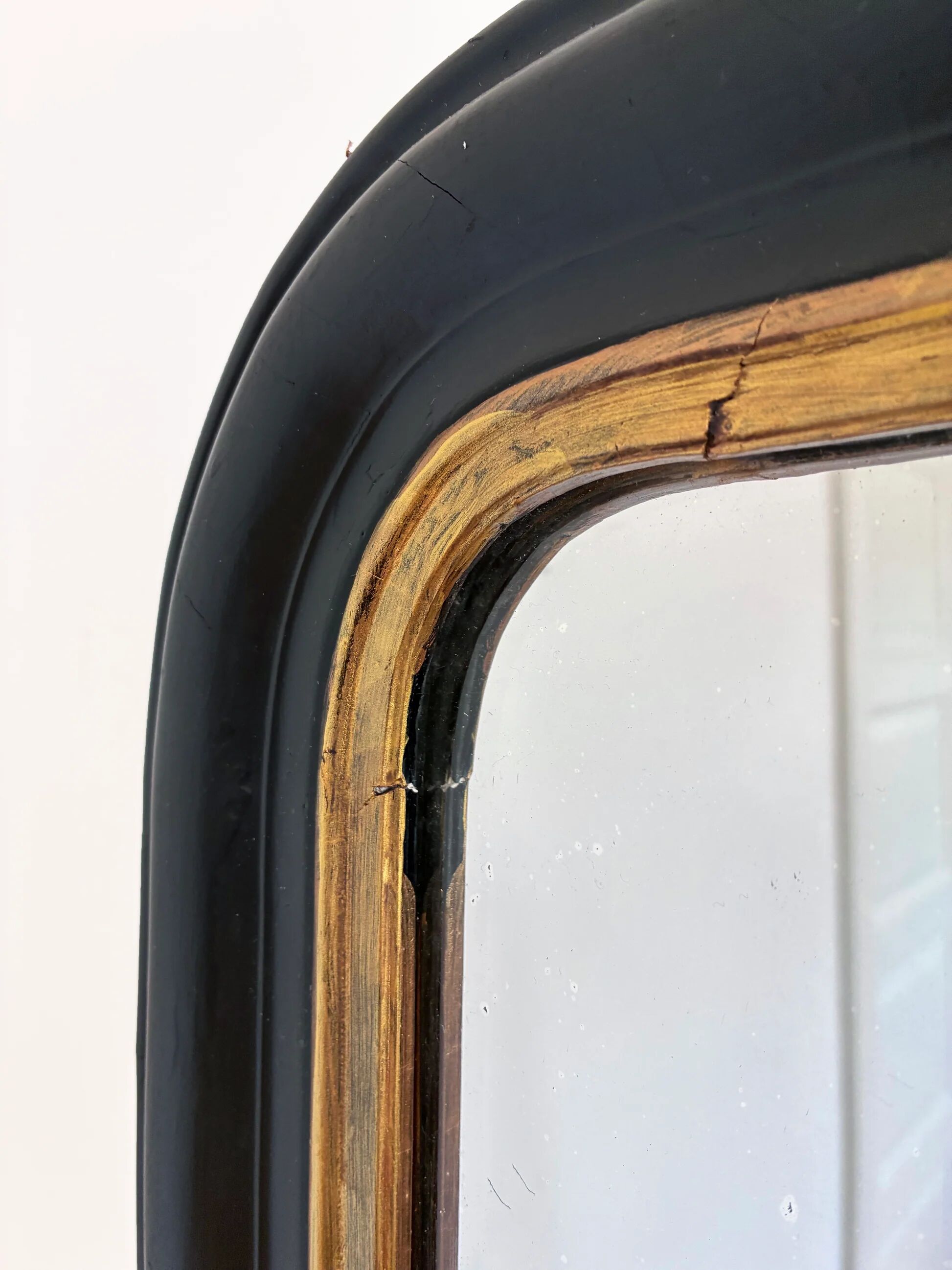 Miroir antique français Louis Philippe – noir et or, fin du 19e siècle