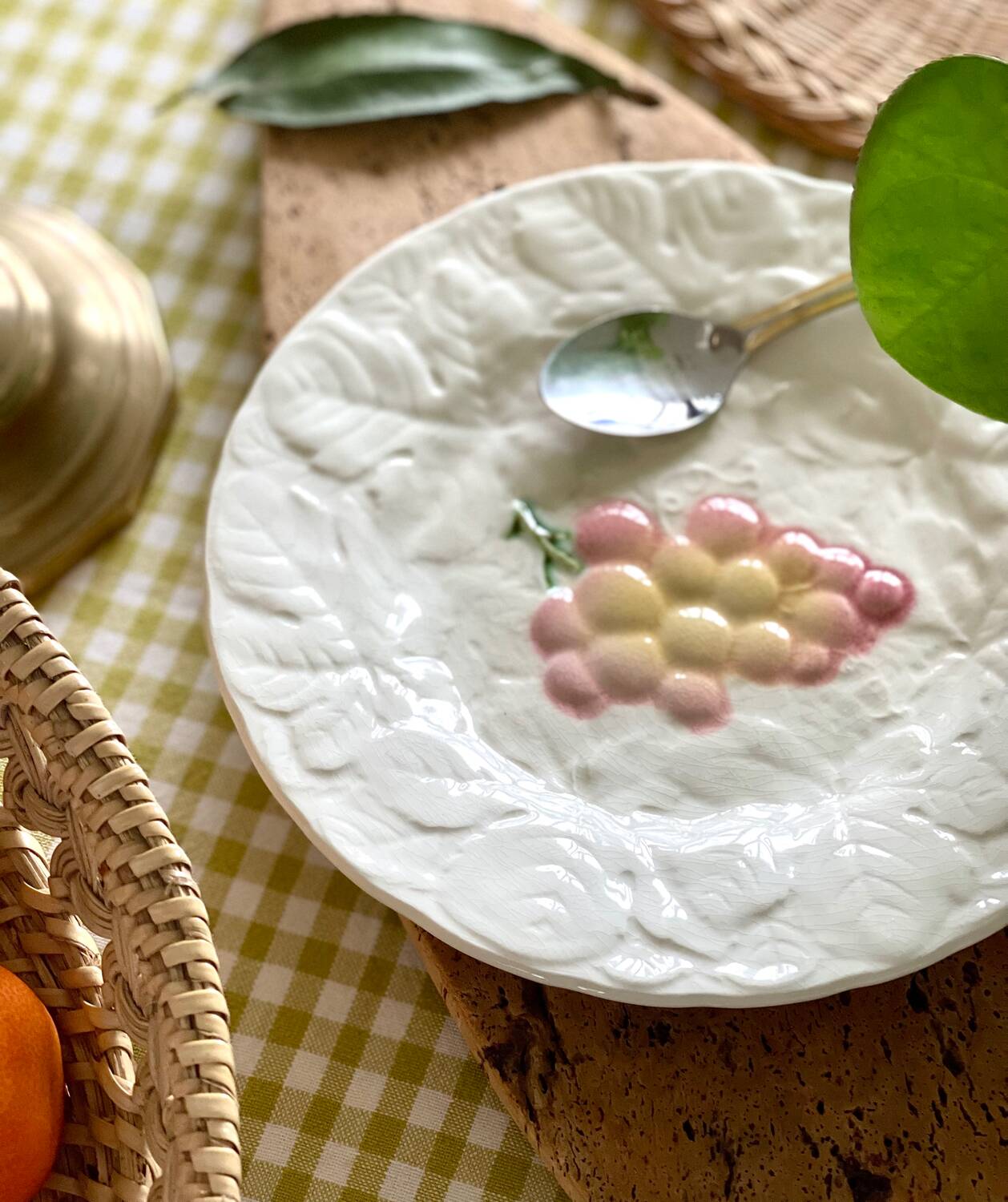 9 dessert plates and 1 barbotine dish from Sarreguemines