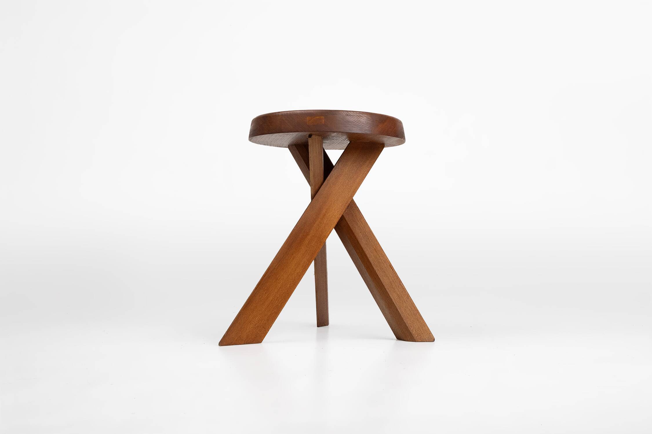 Iconic Pierre Chapo model S31 stool in elm wood, France 1974