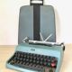 Machine à écrire Olivetti Lettera 32 années 60