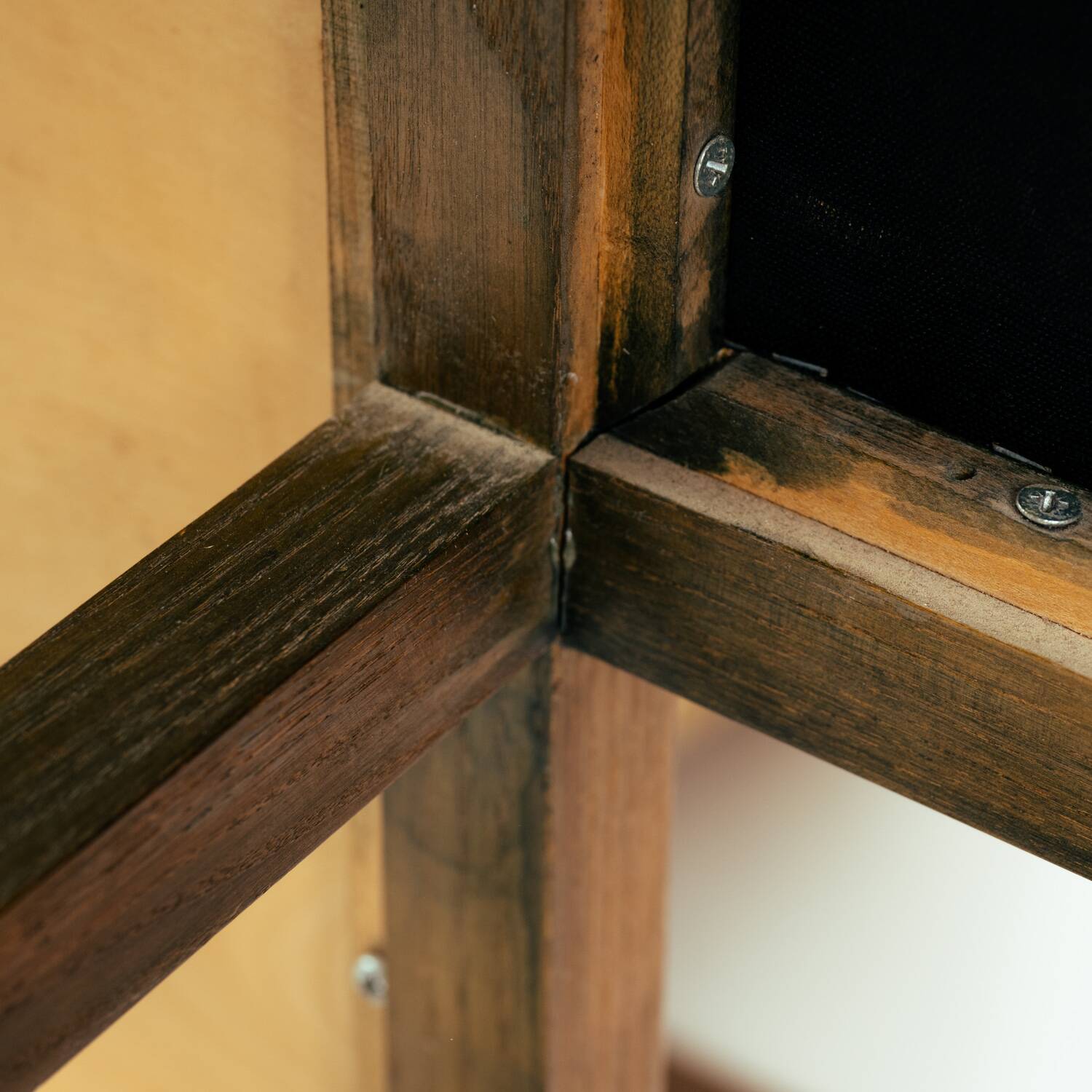 tete a tete conversation sofa bench inspired by Rennie Mackingtosh