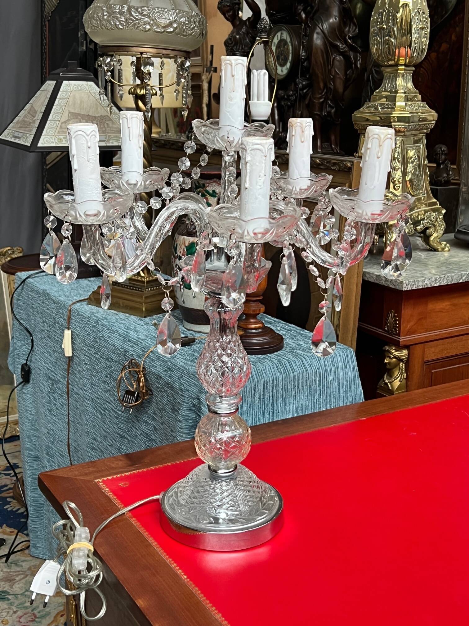 Girandole. 6 light points. Crystal, glass. Italy. 20th century. 62x45 cm.