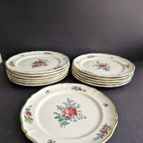 Set of 12 Villeroy and Boch dessert plates model 1562.