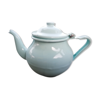 Enamelled sheet metal teapot