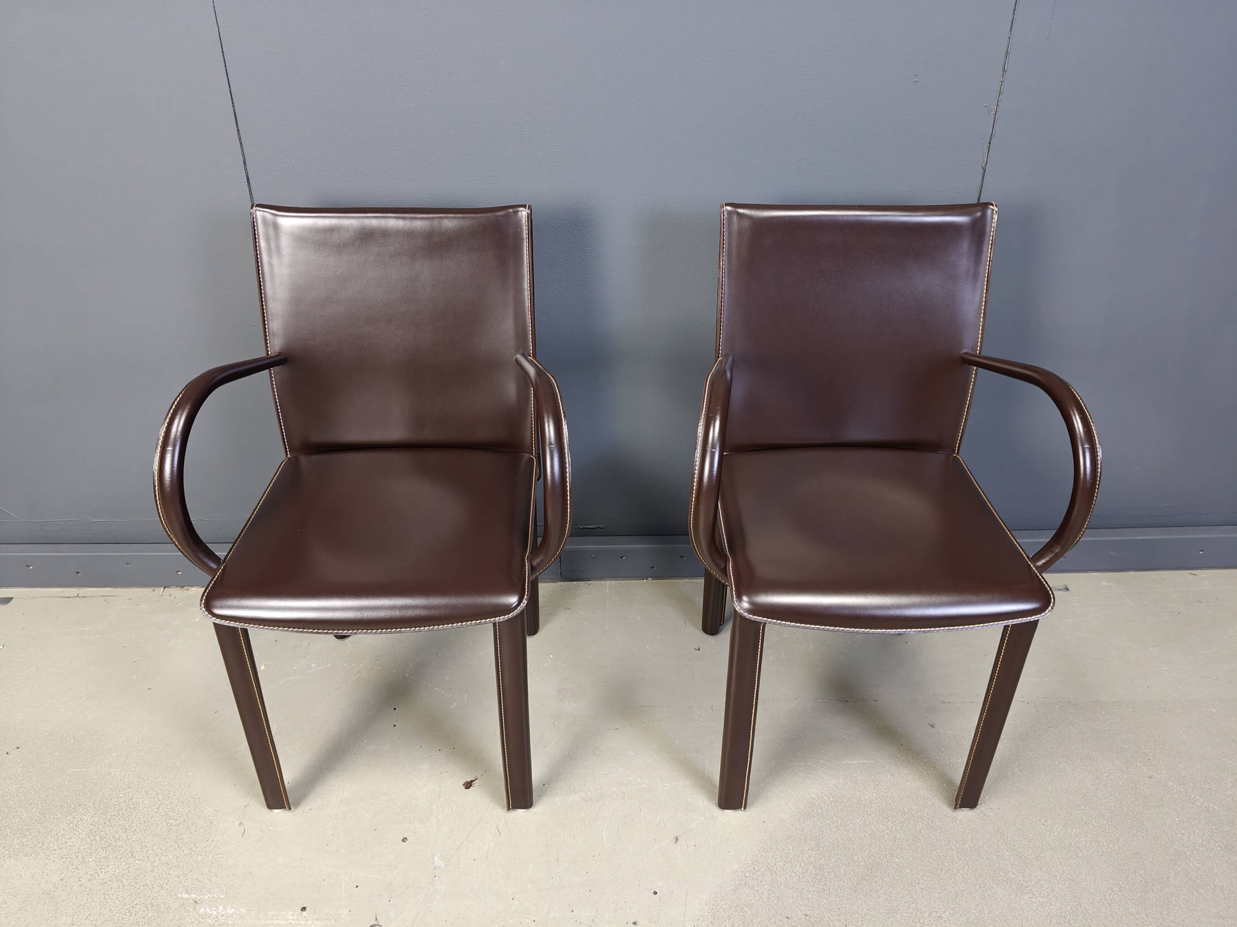 Pair of brown leather armchairs by Arper italy, 1980s
