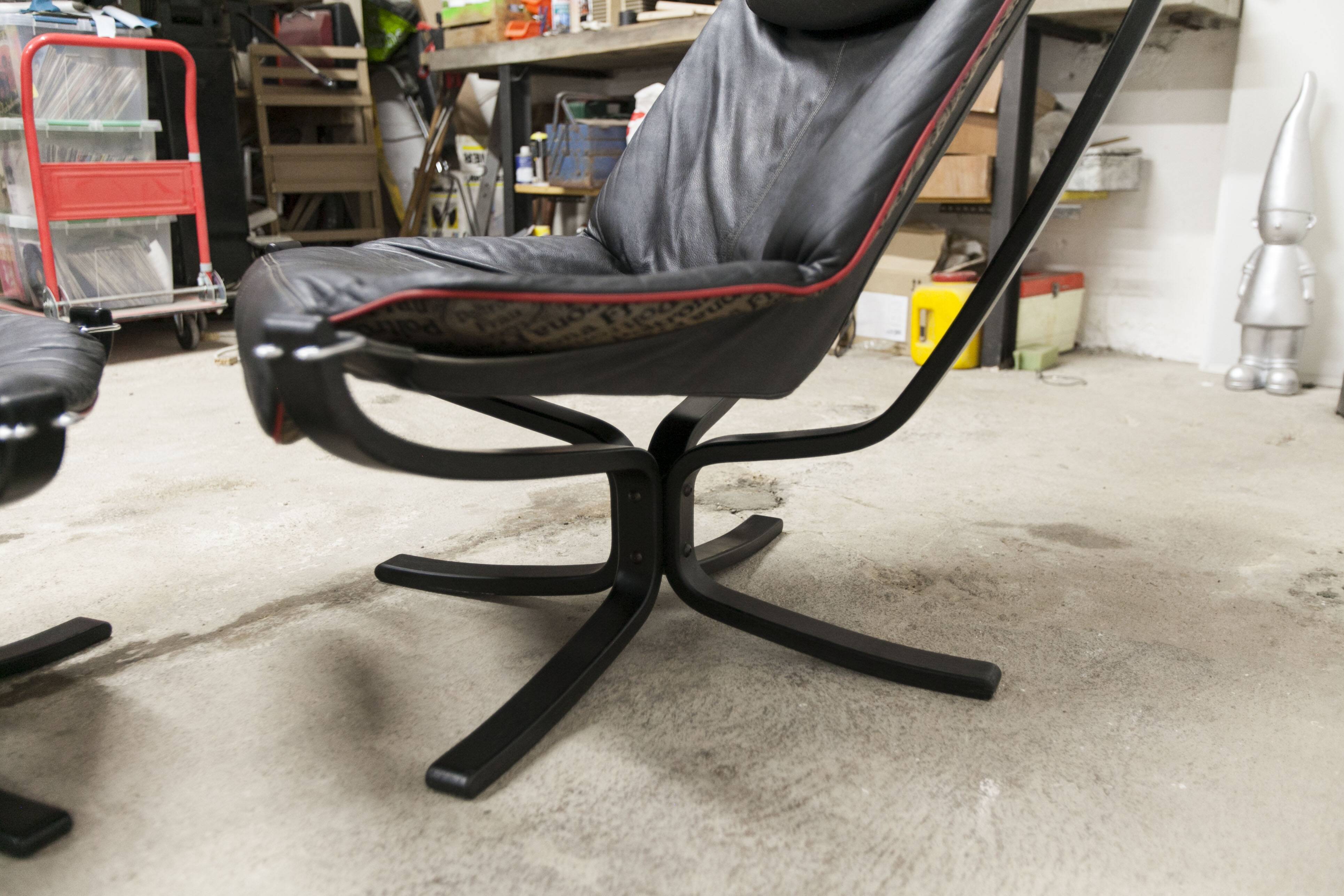 Set of armchair + ottoman viking p97 by Sigurd Russell for Poltrona Frau