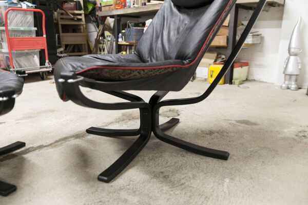 Lot fauteuil + ottoma viking p97 par Sigurd Russell pour Poltrona Frau